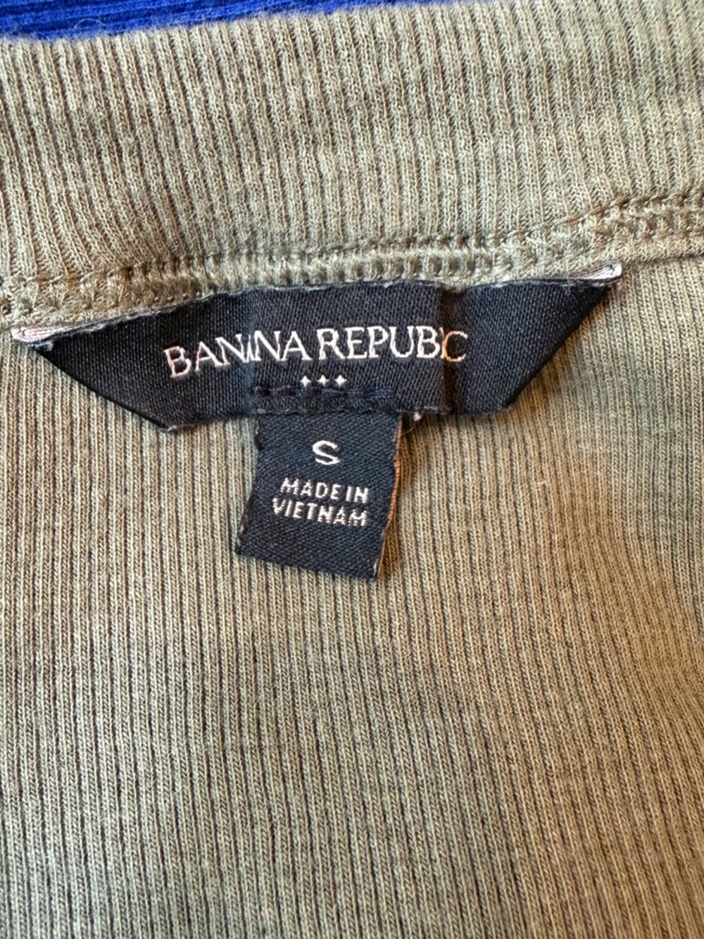 Banana Republic Olive Green Ribbed Scoop Neck Tank Top - Picture 4 of 5
